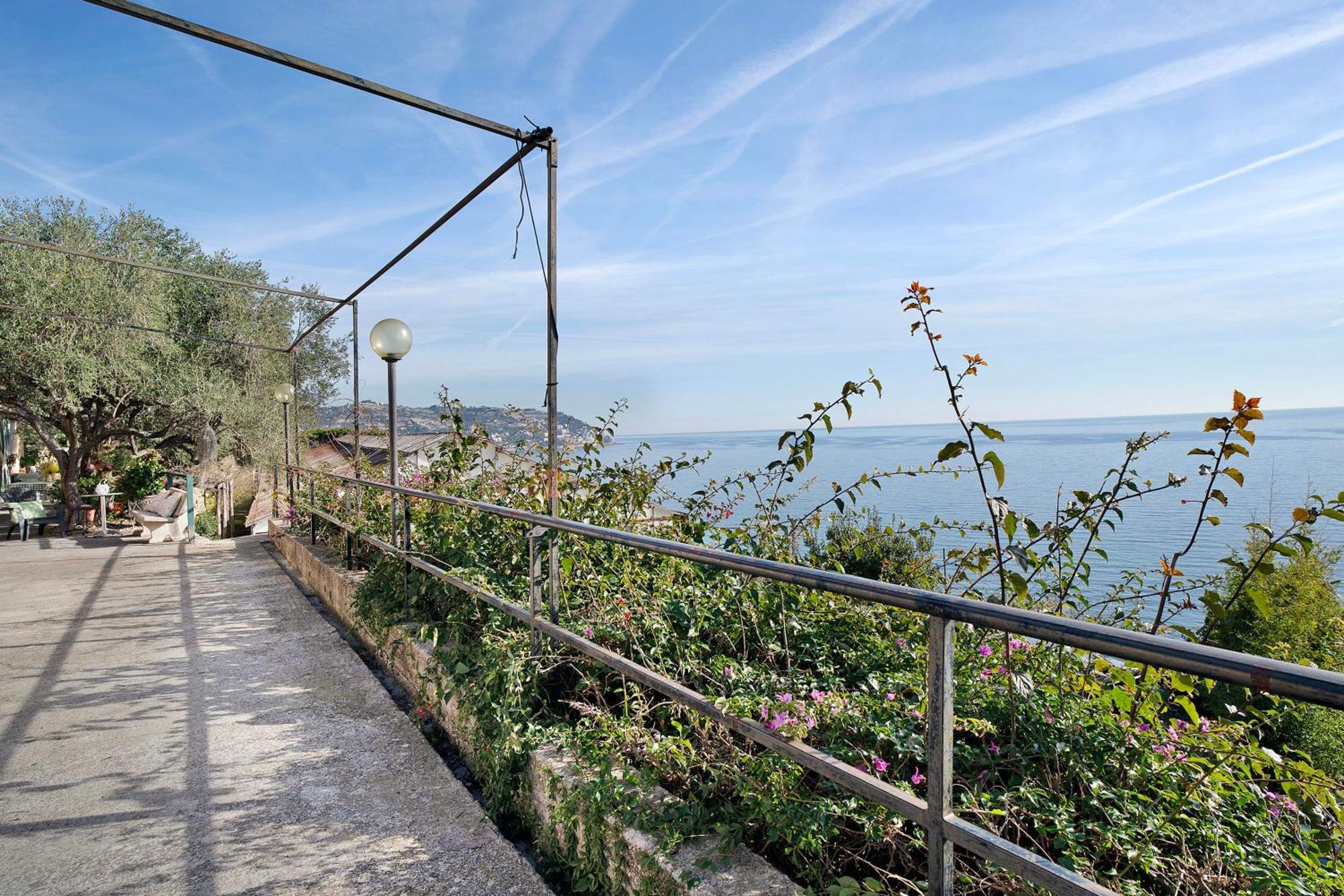 Apartmán Gli Orti Sul Mare 2 Vista Mare Bordighera Exteriér fotografie